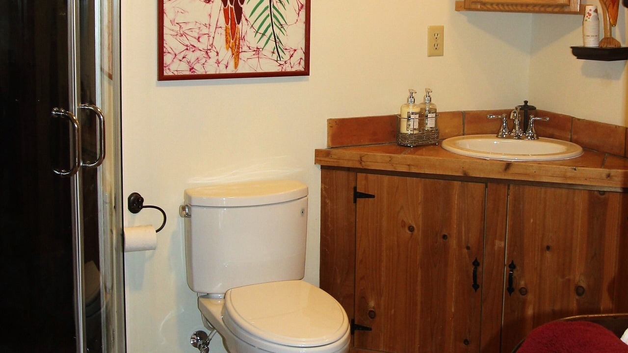 Photo of Bathroom in Hurley