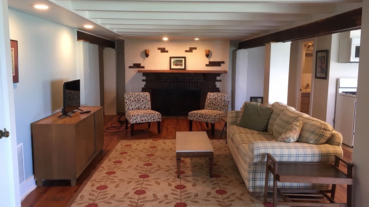 Photo of Livingroom in Porter Beach