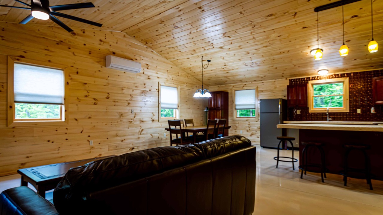 Photo of Bedroom in Romulus