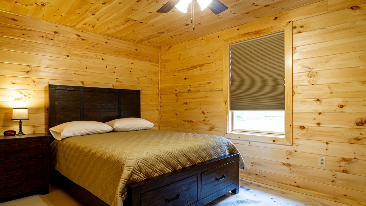 Photo of Bedroom in Romulus