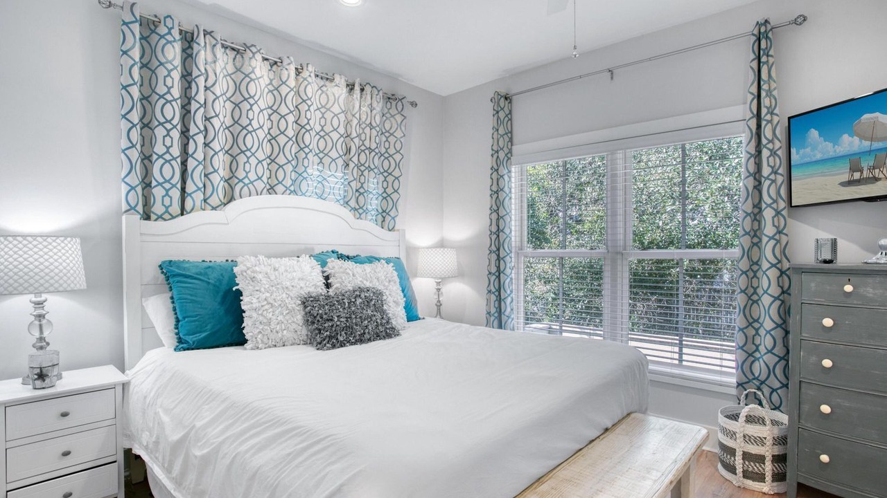 Photo of Bedroom in Seacrest