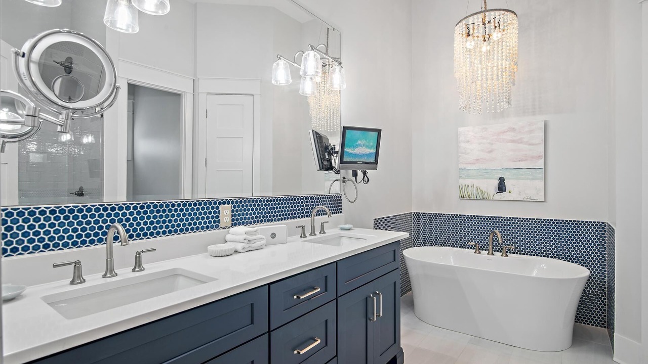 Photo of Bathroom in Cottage District