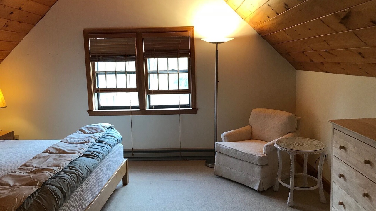 Photo of Bedroom in Eel Point
