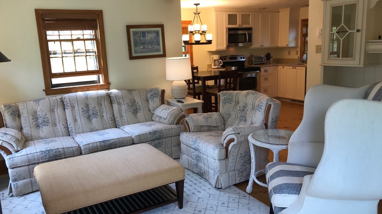 Photo of Livingroom in Eel Point