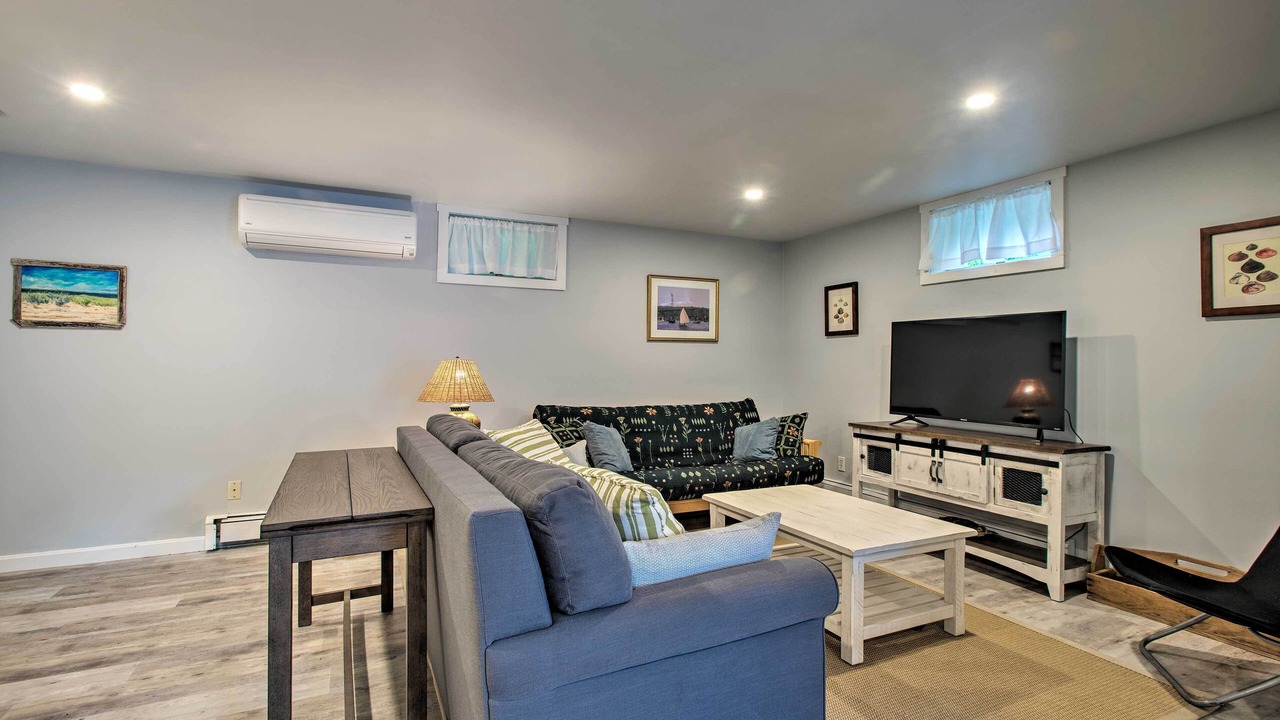 Photo of Livingroom in East Chop