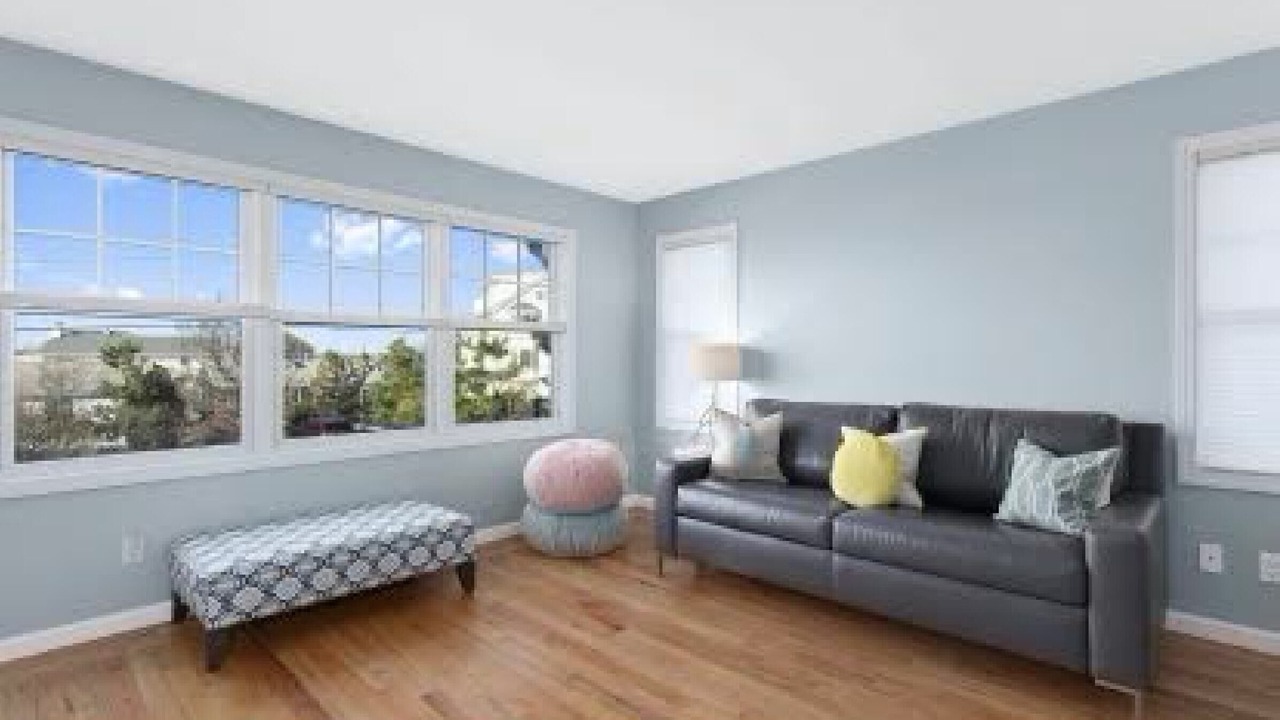 Photo of Livingroom in West Hampton Dunes