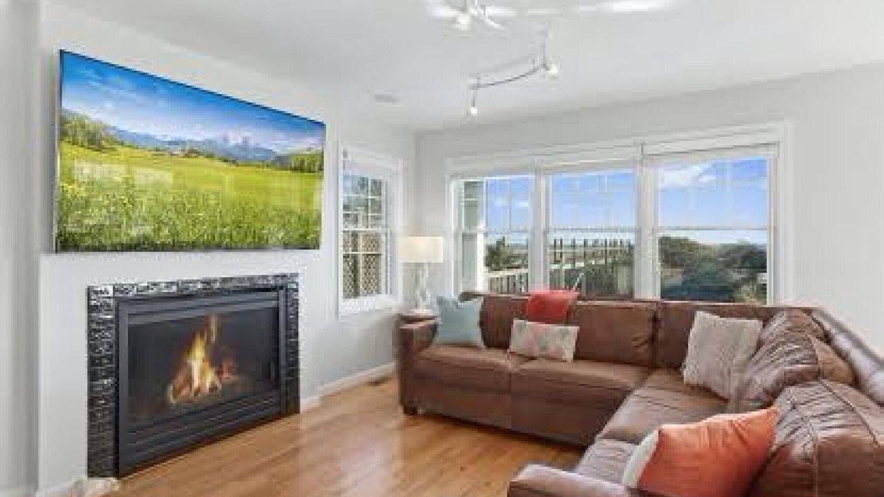 Photo of Livingroom in West Hampton Dunes
