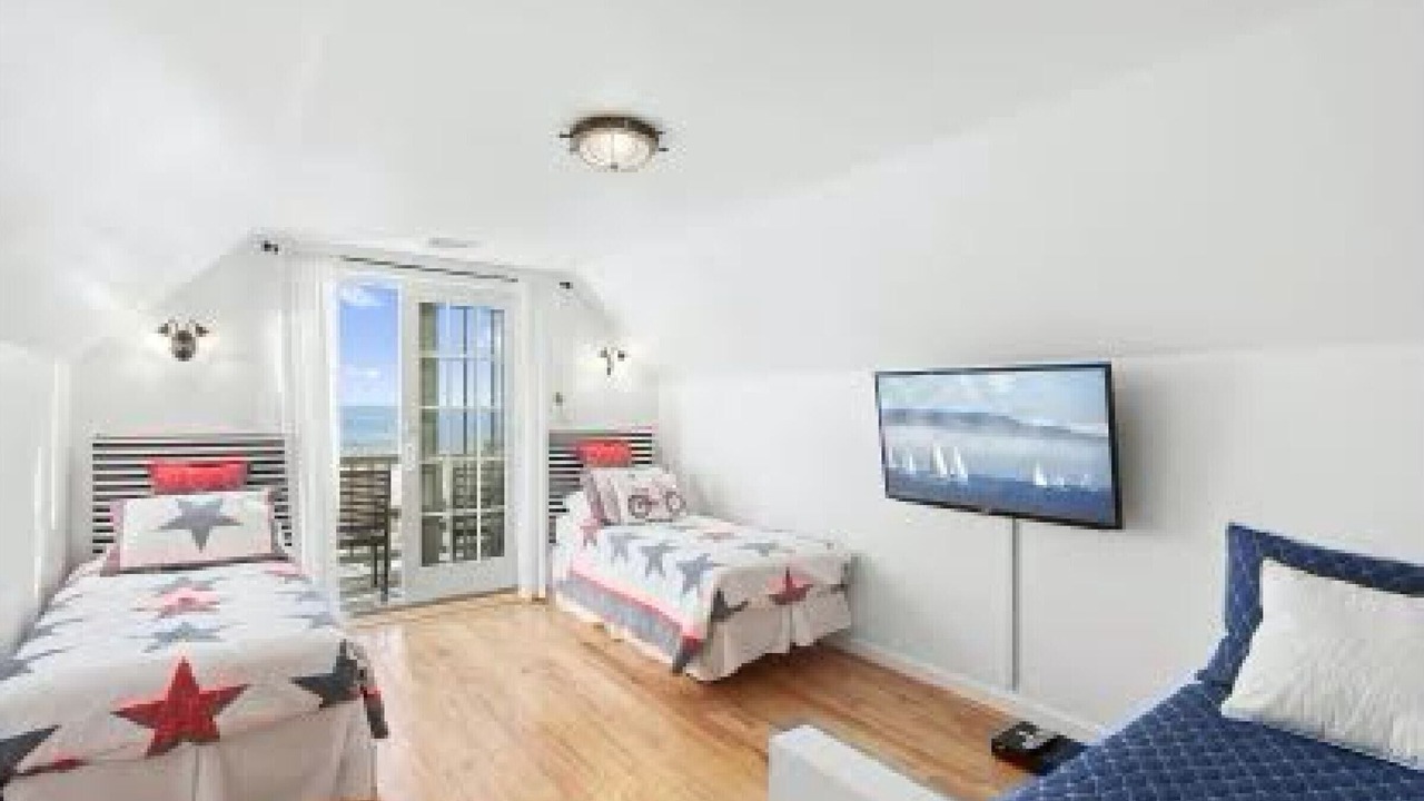Photo of Bedroom in West Hampton Dunes