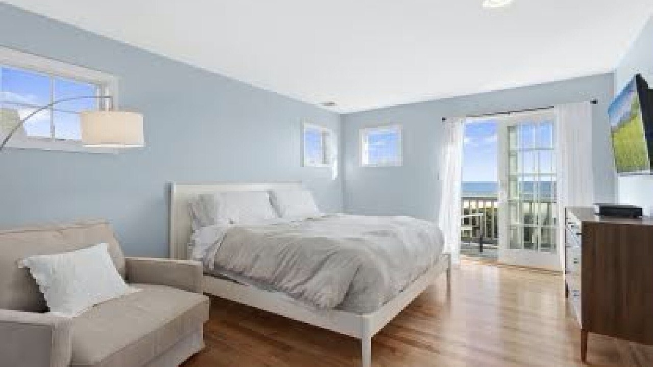 Photo of Bedroom in West Hampton Dunes