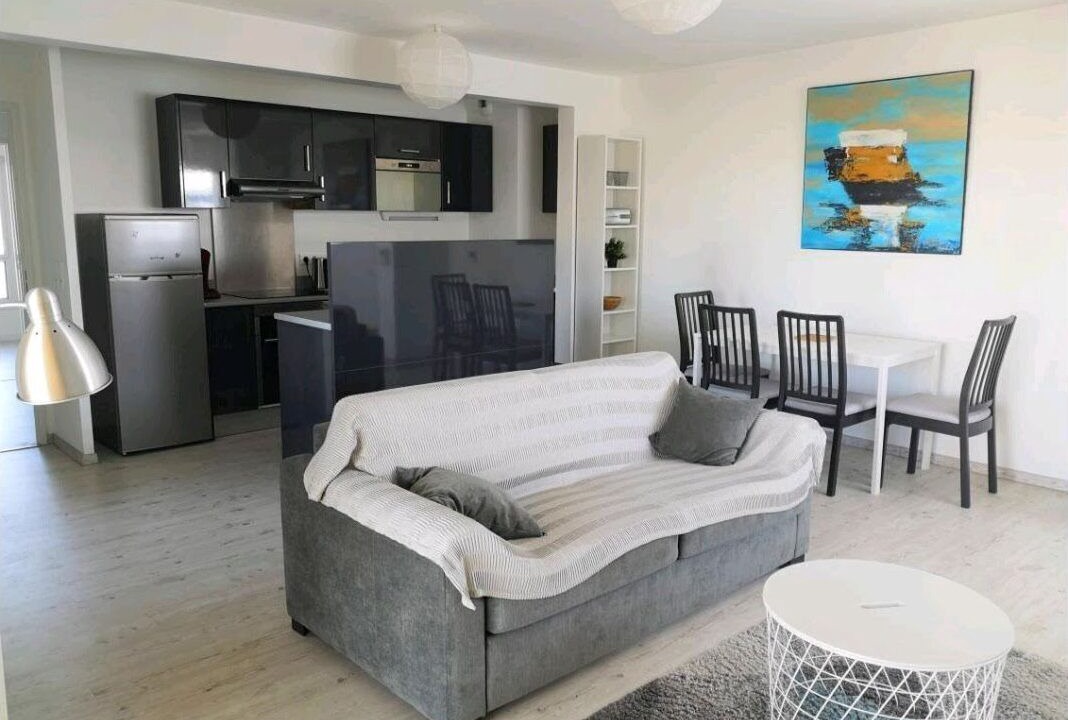 Photo of Livingroom in Bassins a Flot