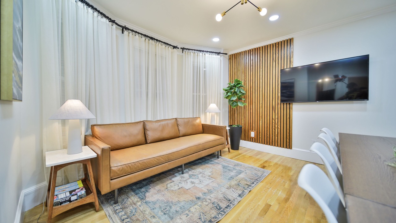Photo of Livingroom in Upham's Corner