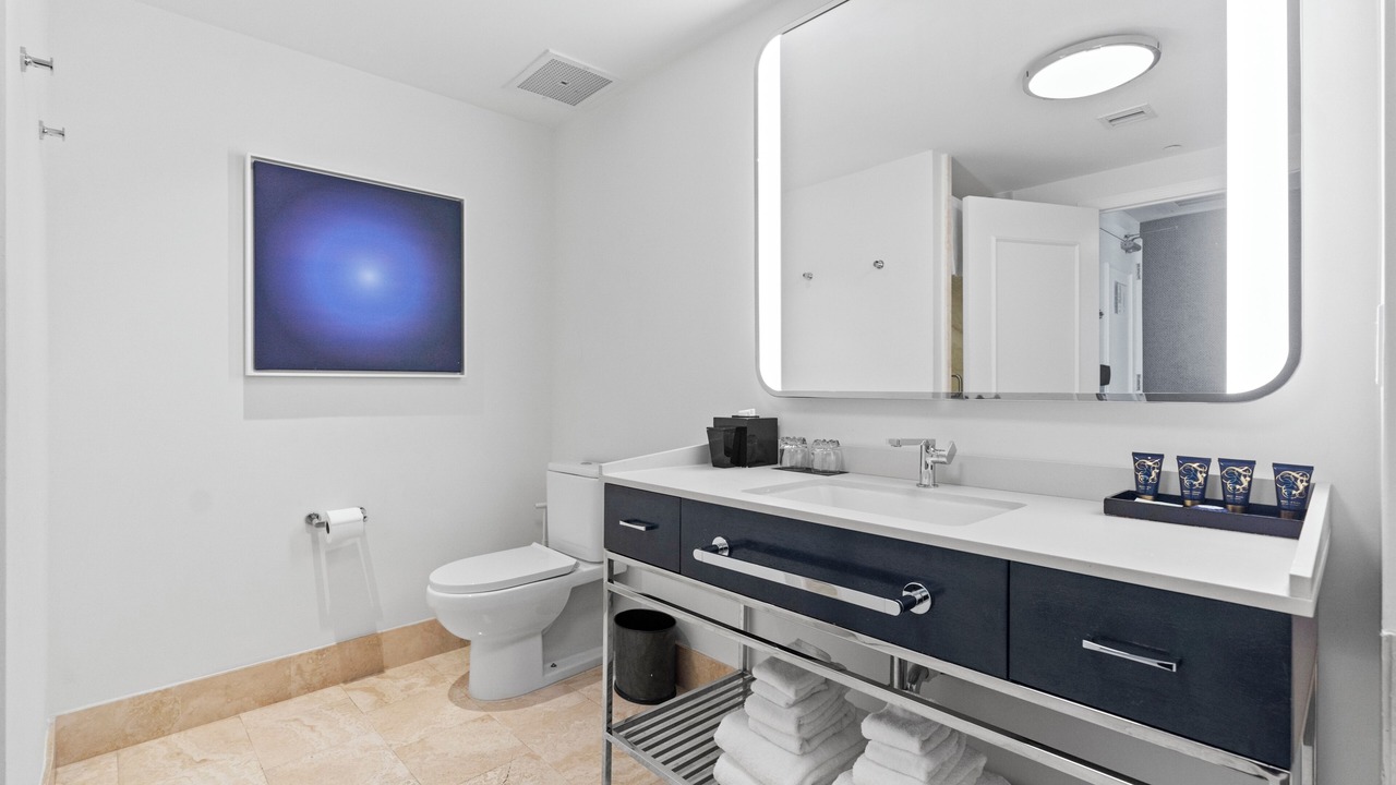 Photo of Bathroom in Mid Beach