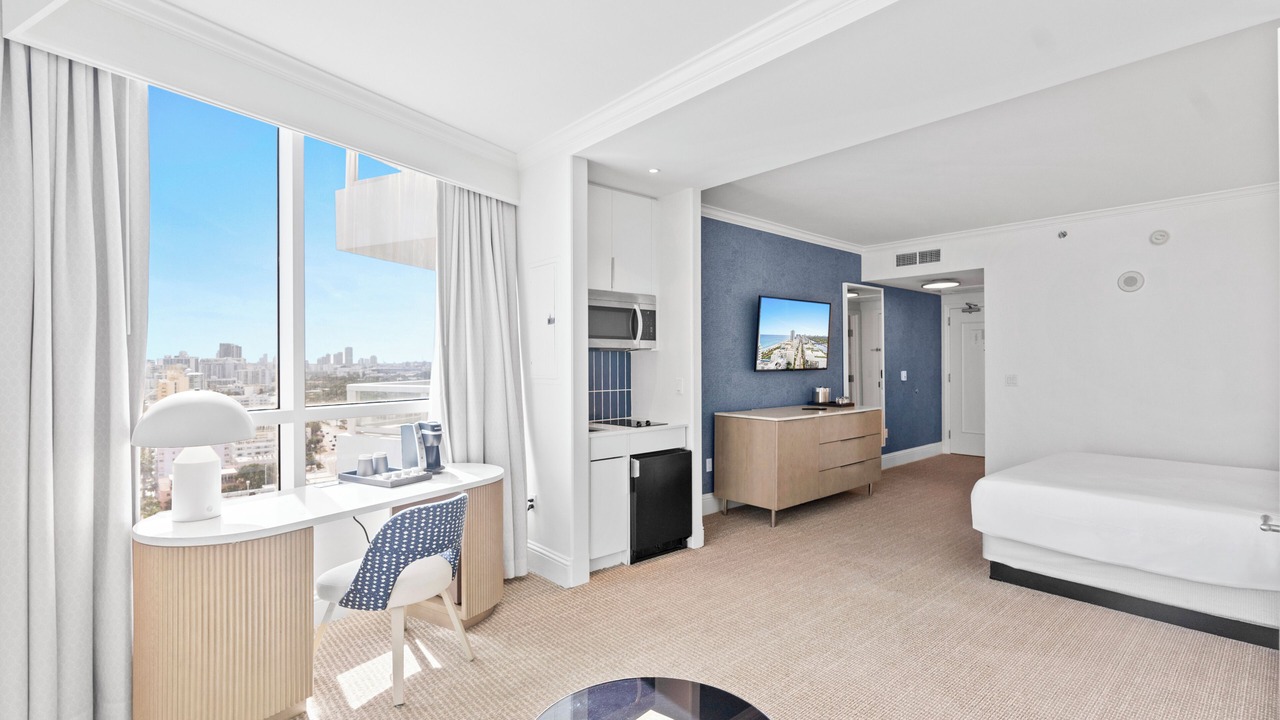 Photo of Bedroom in Mid Beach