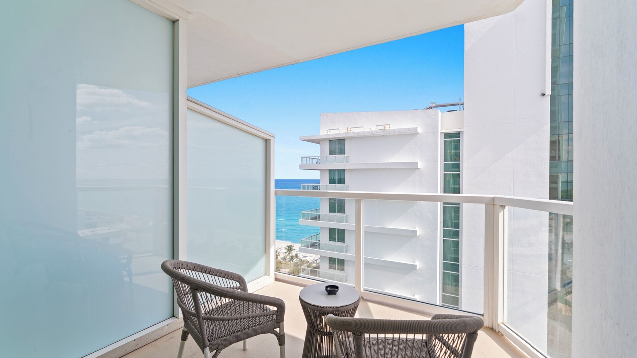 Photo of Outdoor in Mid Beach