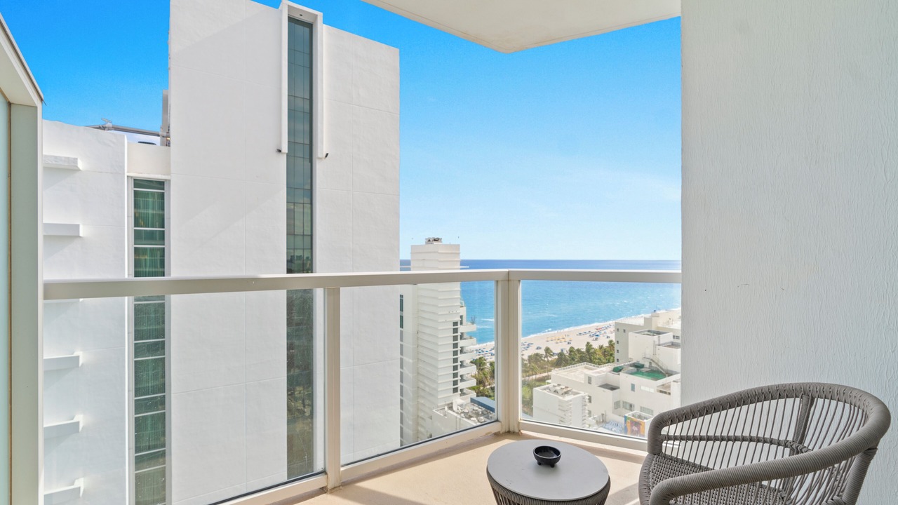 Photo of Outdoor in Mid Beach