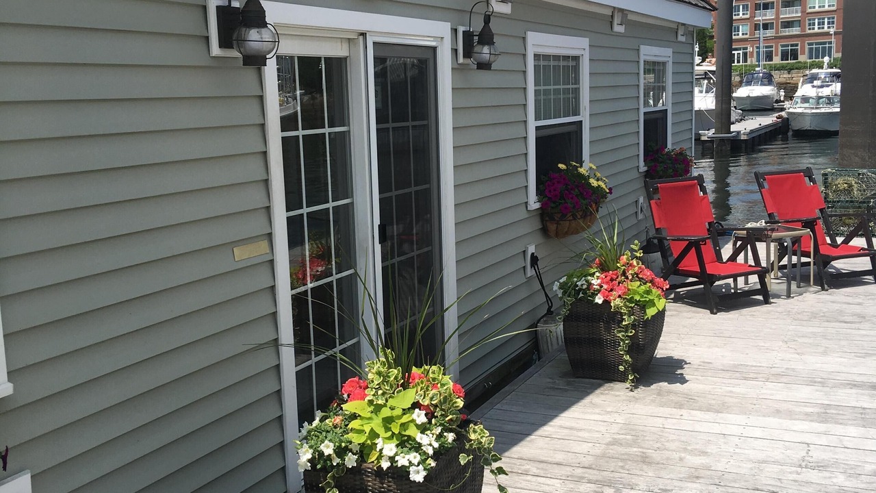 Photo of Patio Balcony in Thompson Square - Bunker Hill