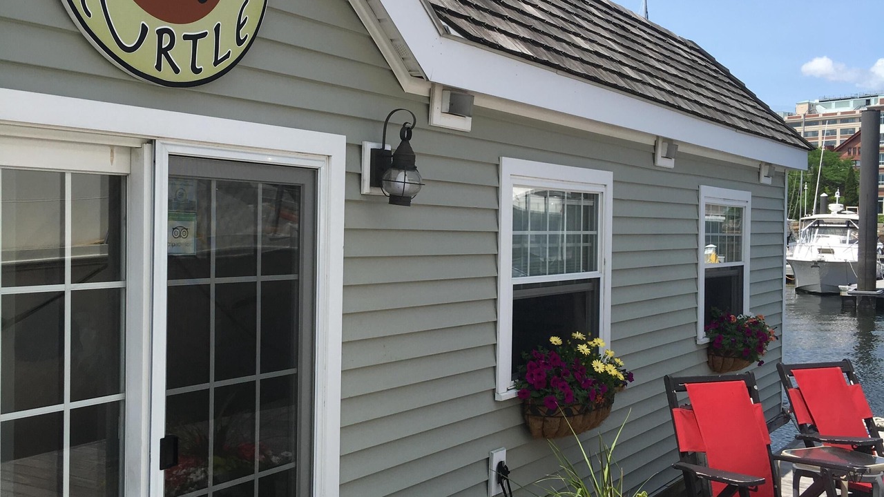 Photo of Patio Balcony in Thompson Square - Bunker Hill