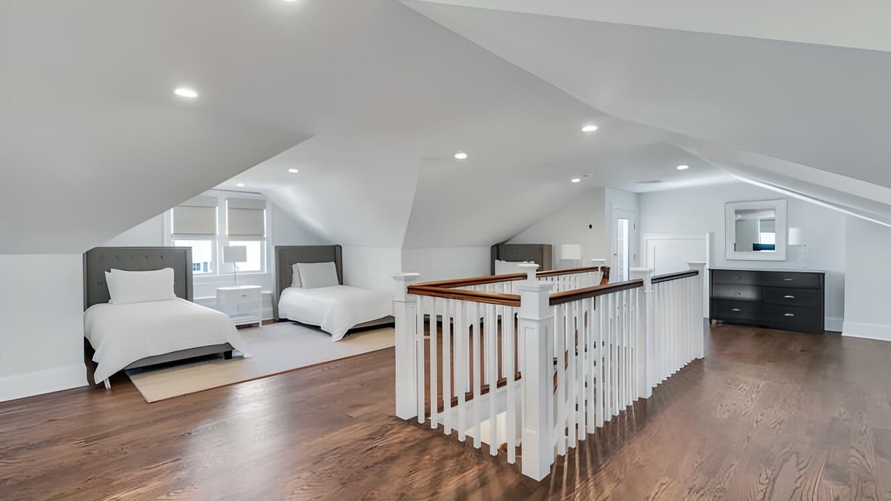 Photo of Bedroom in Mantoloking