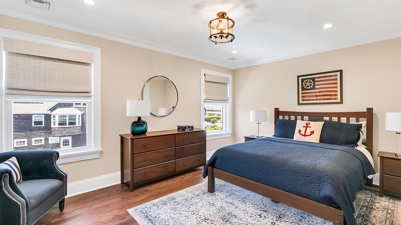 Photo of Bedroom in Mantoloking