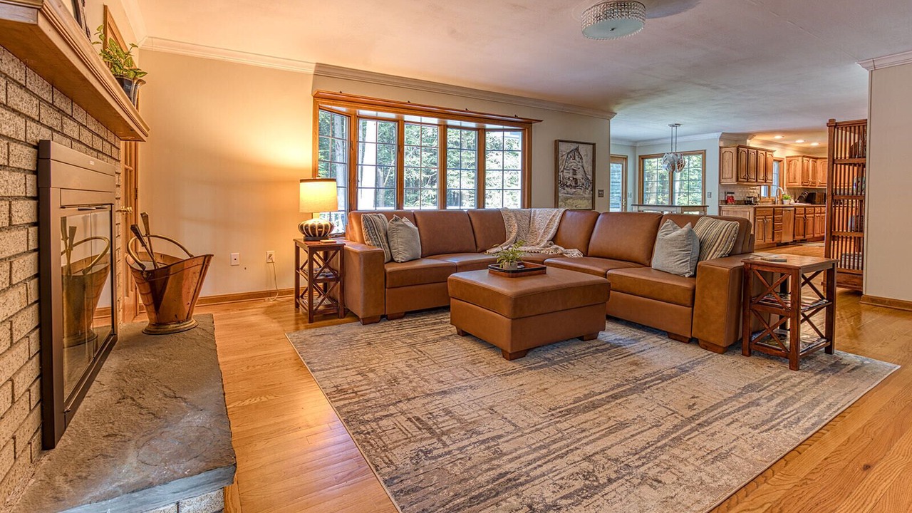 Photo of Livingroom in Pittsfield