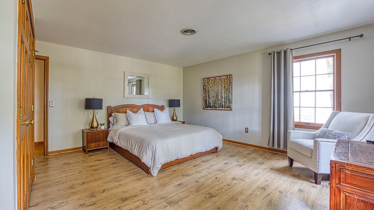 Photo of Bedroom in Pittsfield