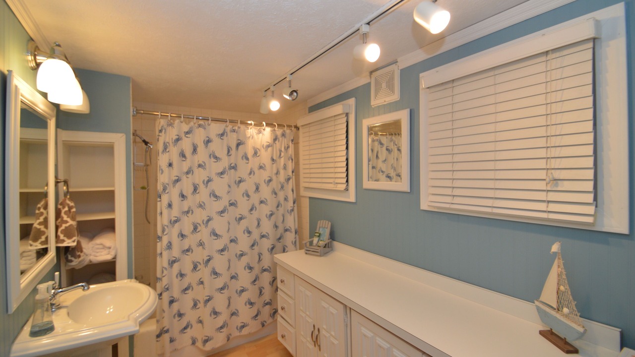 Photo of Bathroom in Edwardsburg