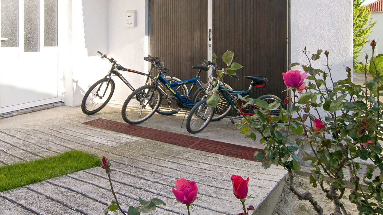 Photo of Others in Zrnovnica