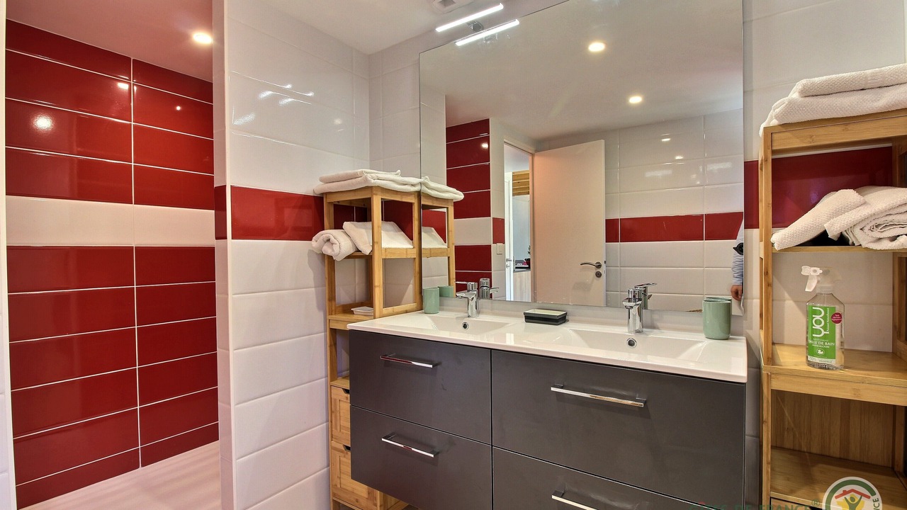 Photo of Bathroom in Brelidy