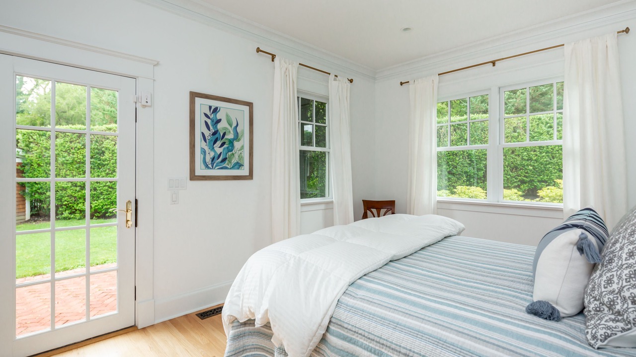Photo of Bedroom in Shinnecock Hills