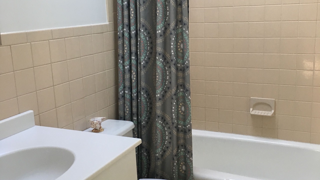 Photo of Bathroom in Amagansett