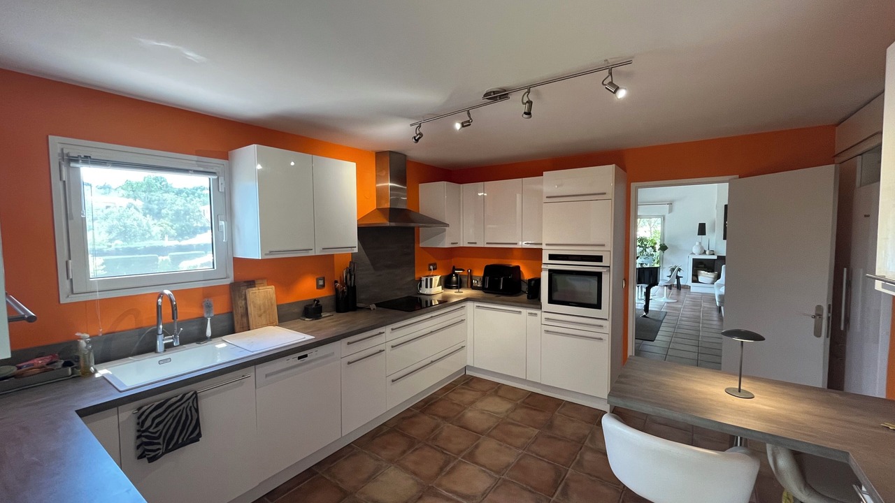 Photo of Kitchen in Les Esterets du Lac