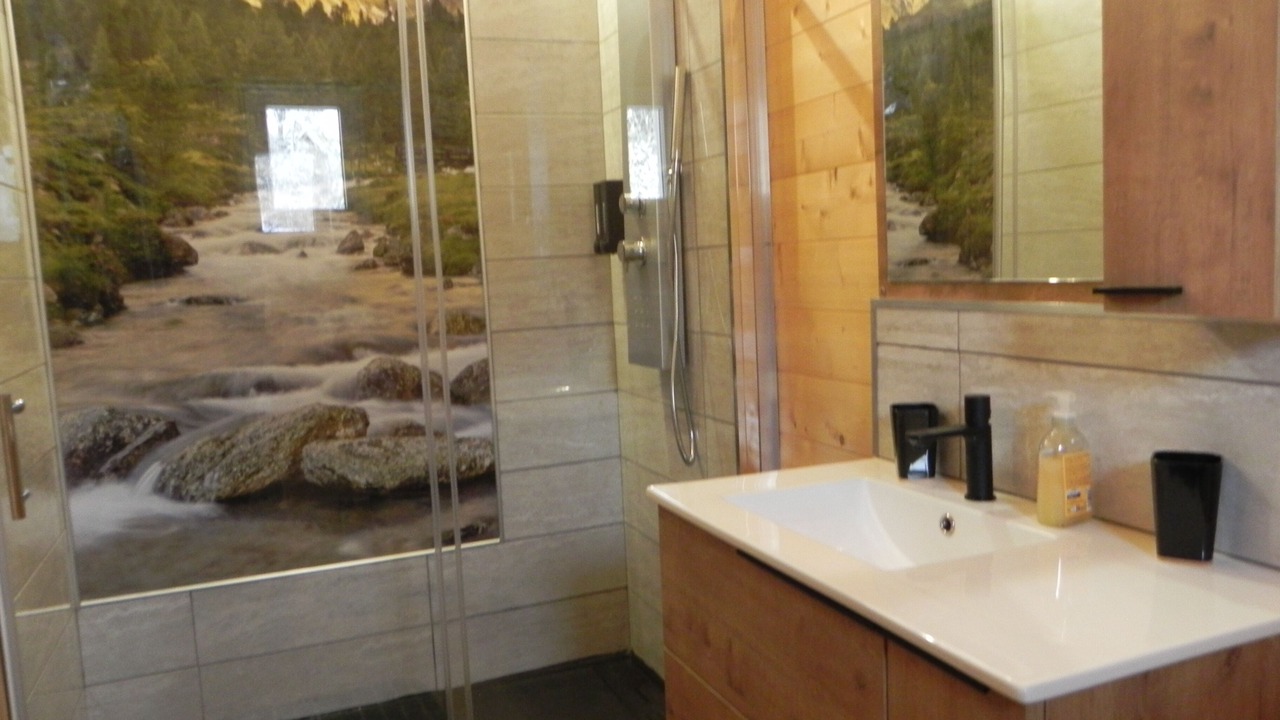 Photo of Bathroom in Murat-le-Quaire