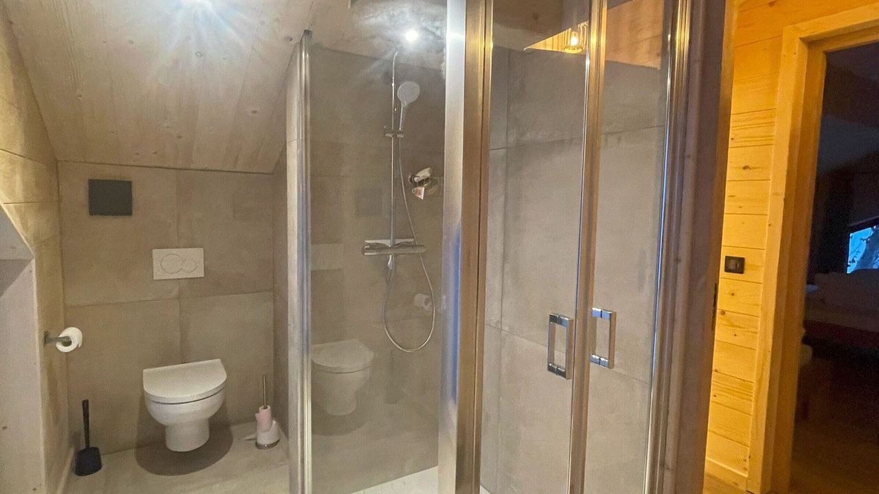 Photo of Bathroom in Nancroit