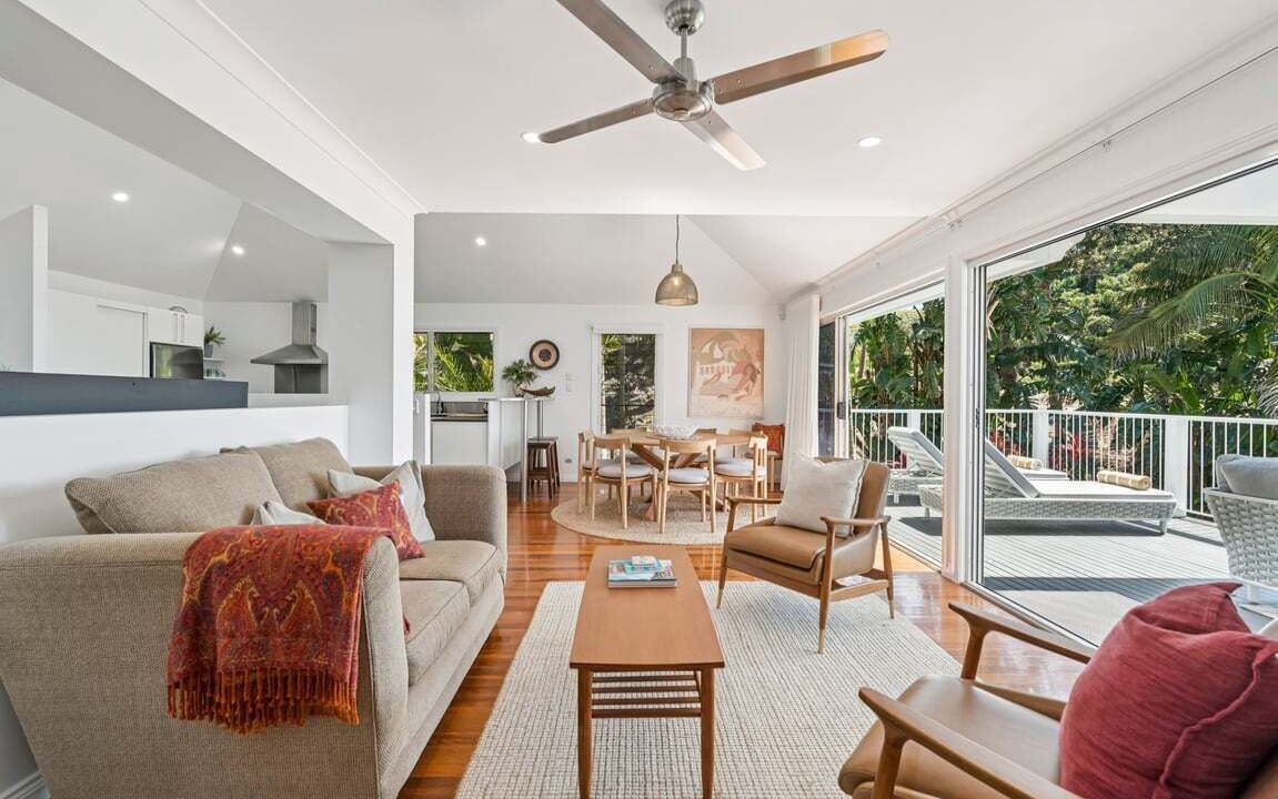 Photo of Livingroom in Sapphire Beach