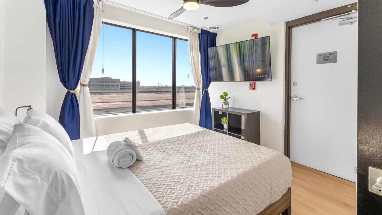 Photo of Bedroom in Wholesale District