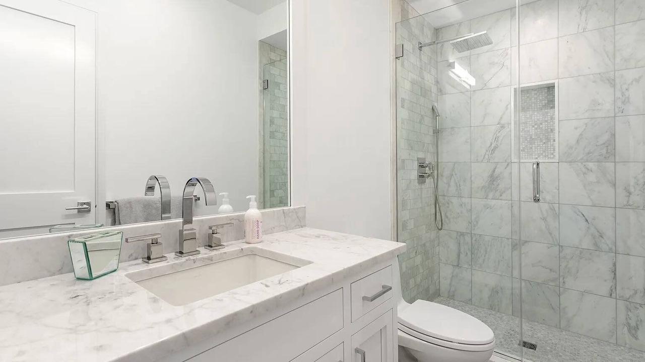 Photo of Bathroom in Shinnecock Hills