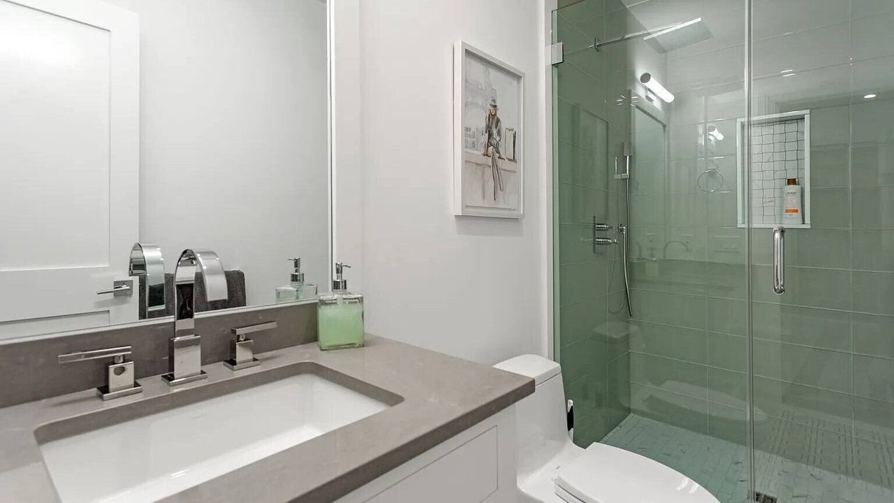 Photo of Bathroom in Shinnecock Hills