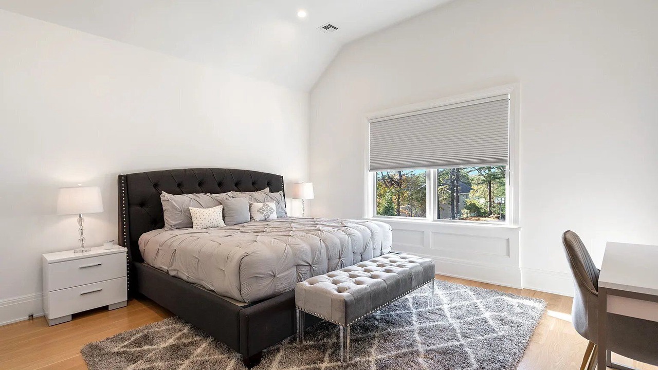 Photo of Bedroom in Shinnecock Hills