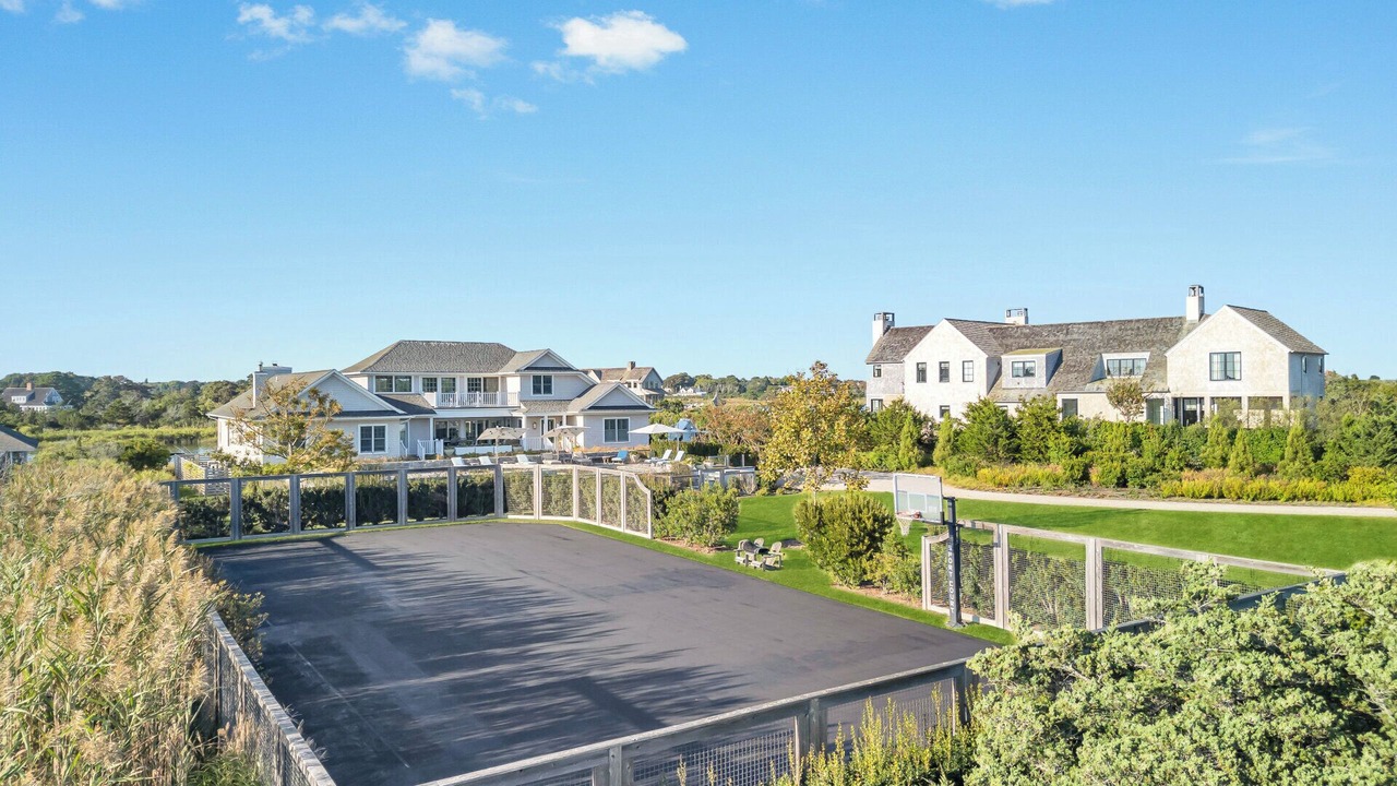 Photo of Others in Quogue