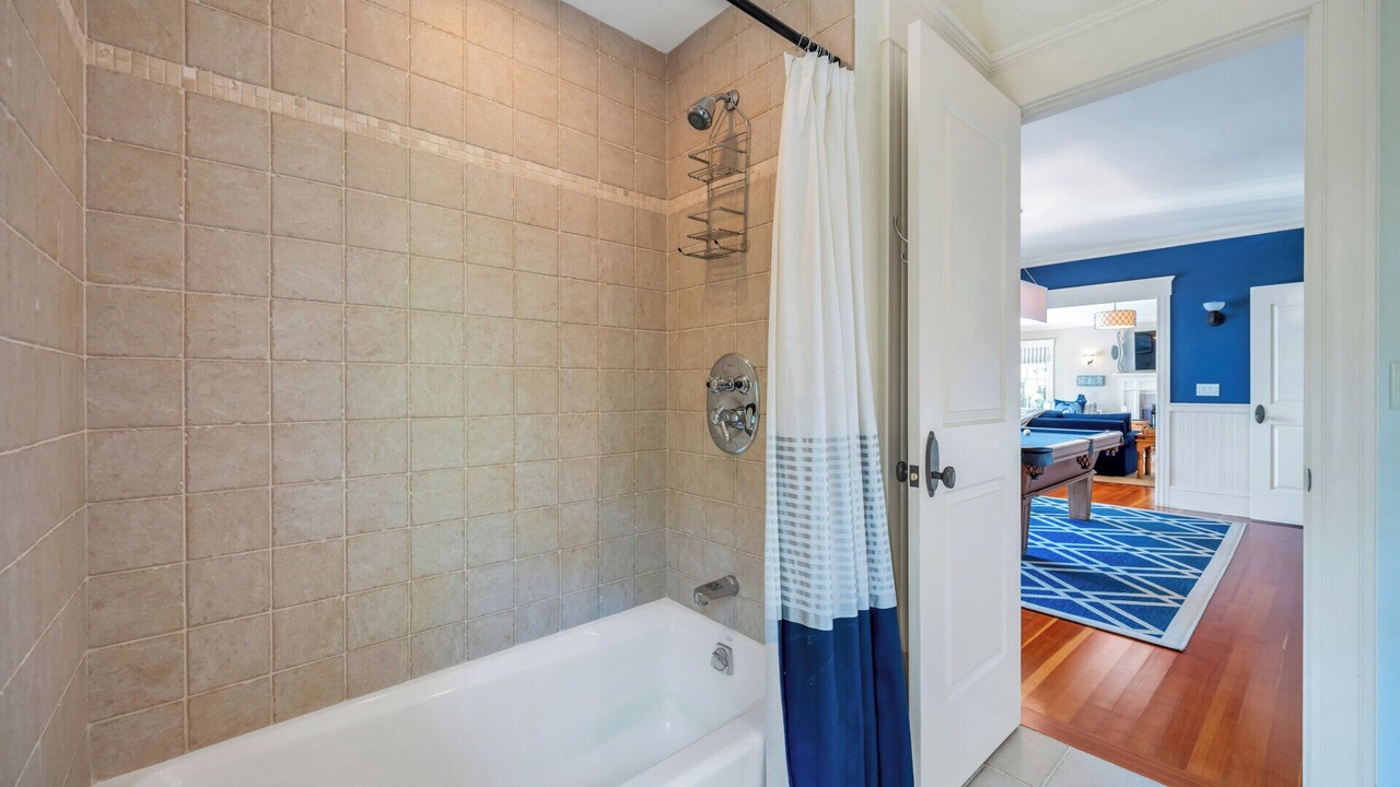 Photo of Bathroom in Shinnecock Hills