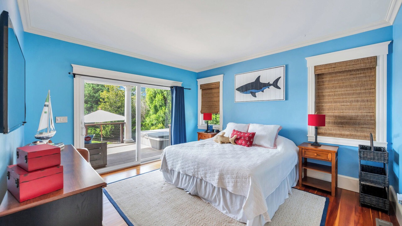 Photo of Bedroom in Shinnecock Hills