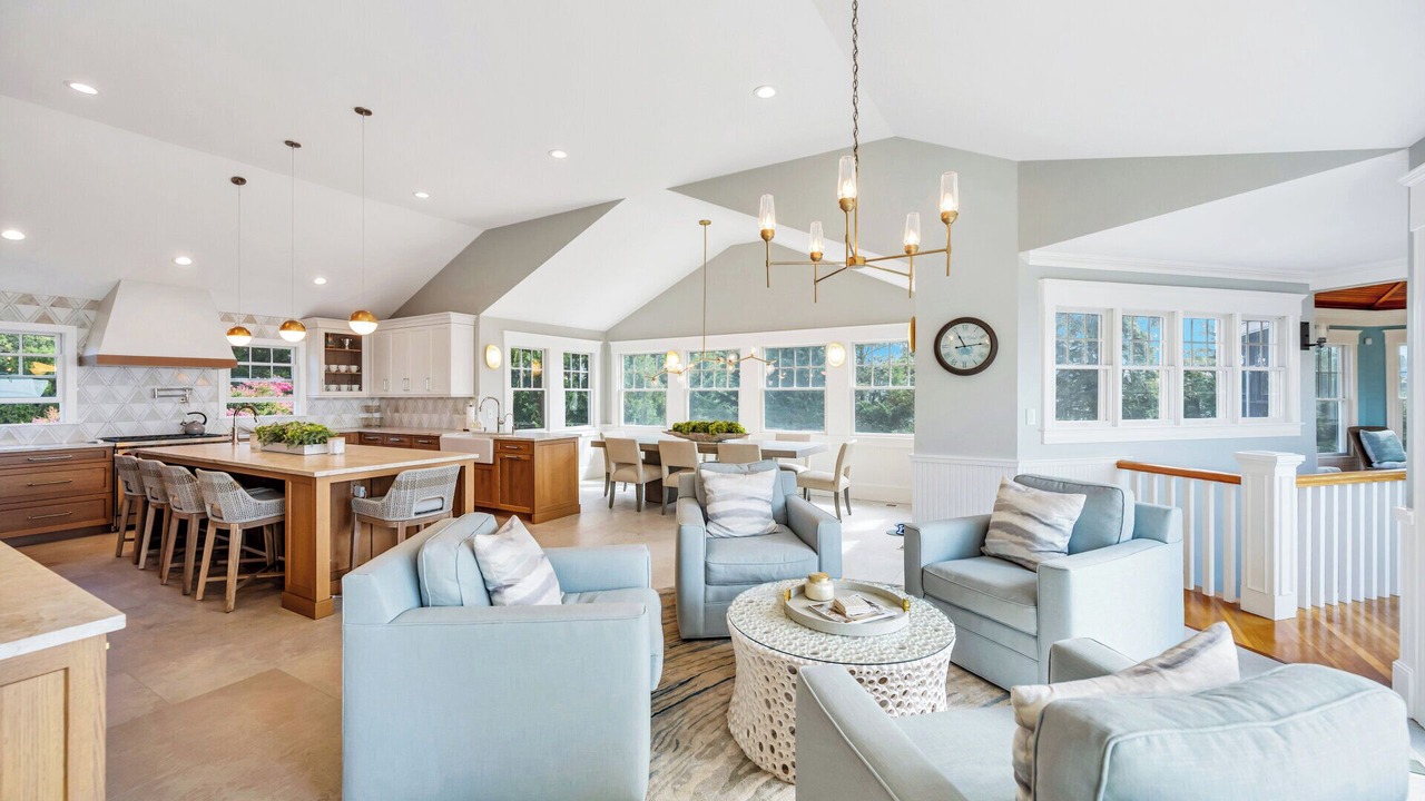 Photo of Livingroom in Shinnecock Hills