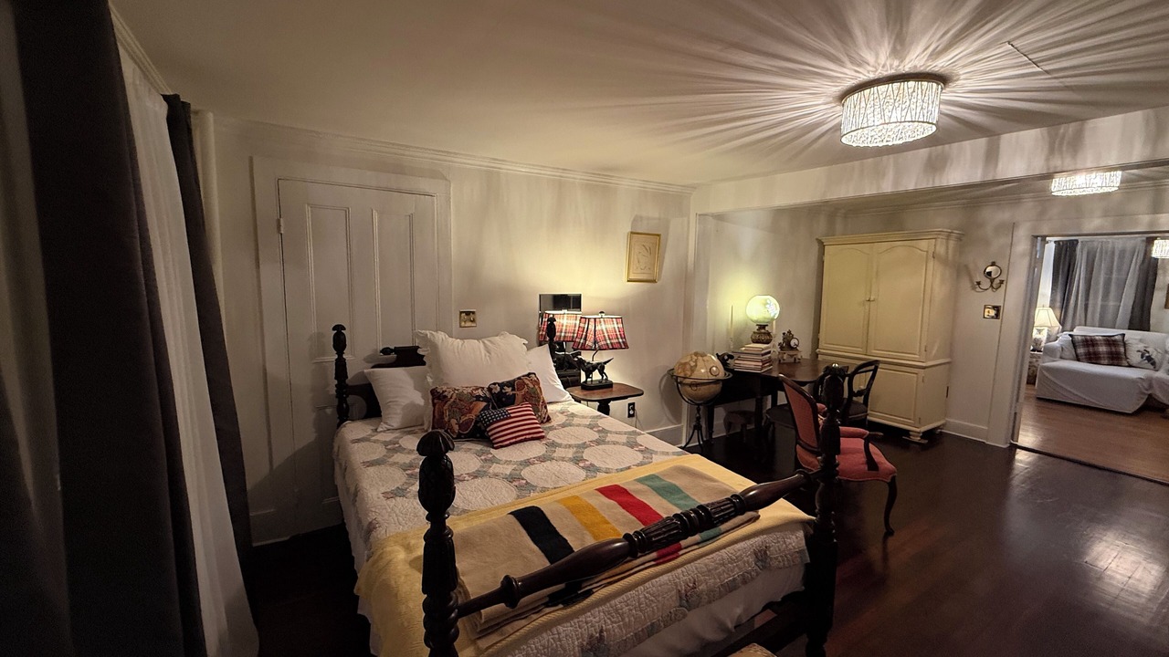 Photo of Bedroom in Port Jefferson