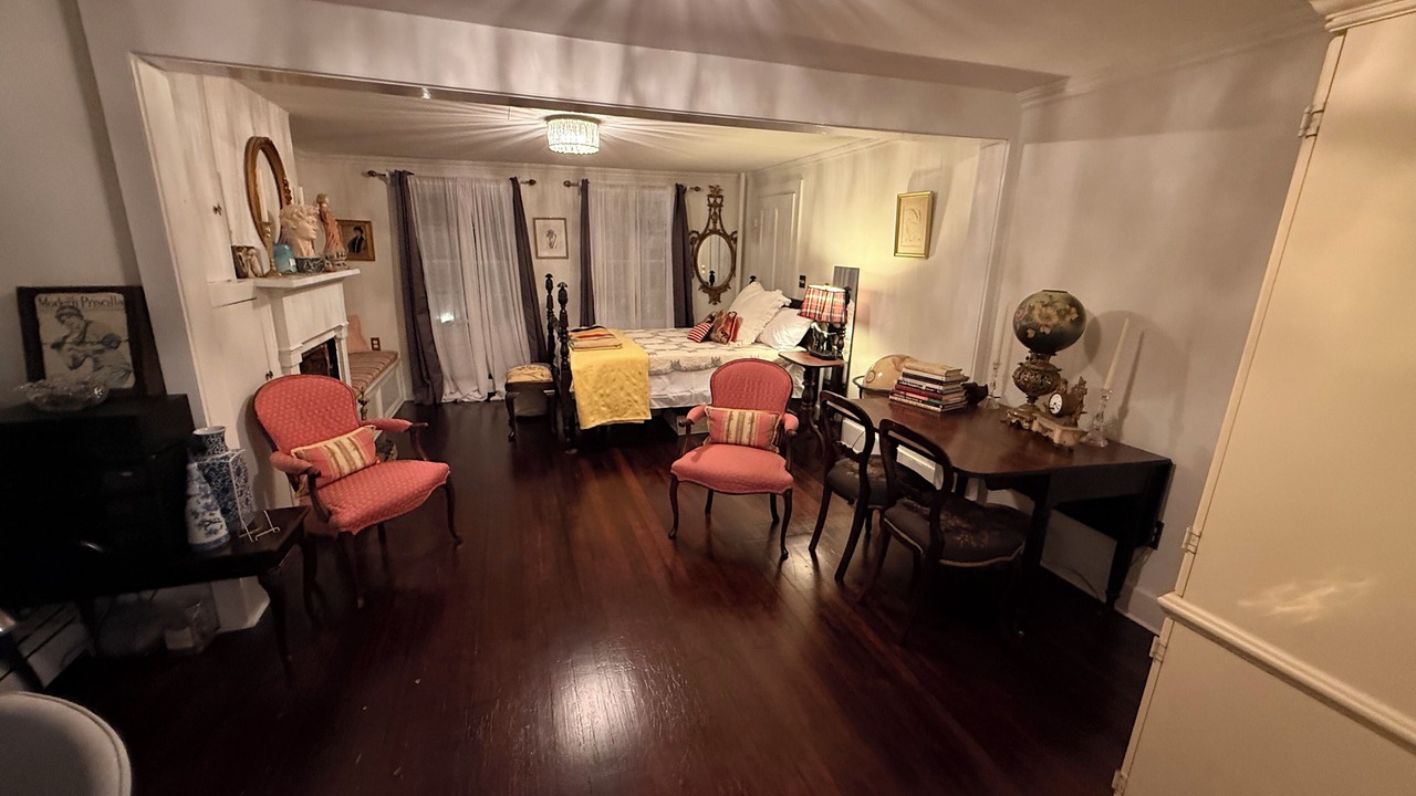 Photo of Bedroom in Port Jefferson