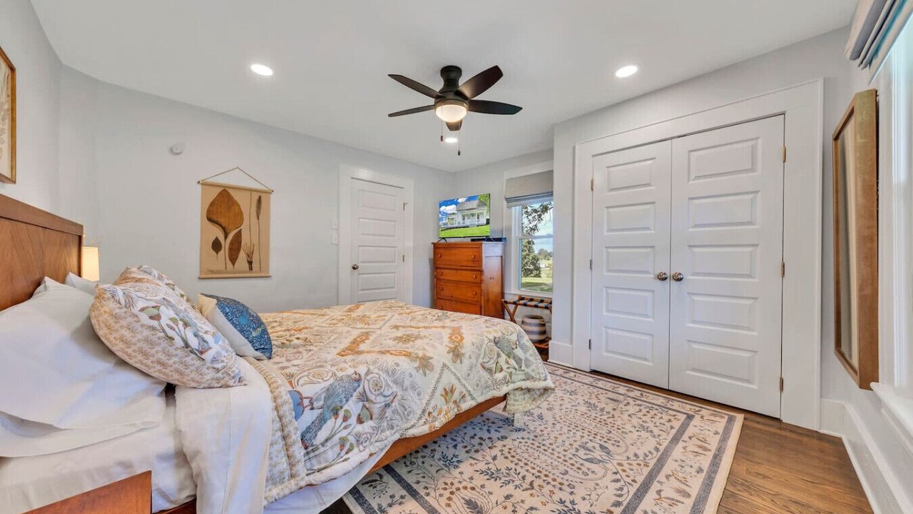 Photo of Bedroom in Troutville