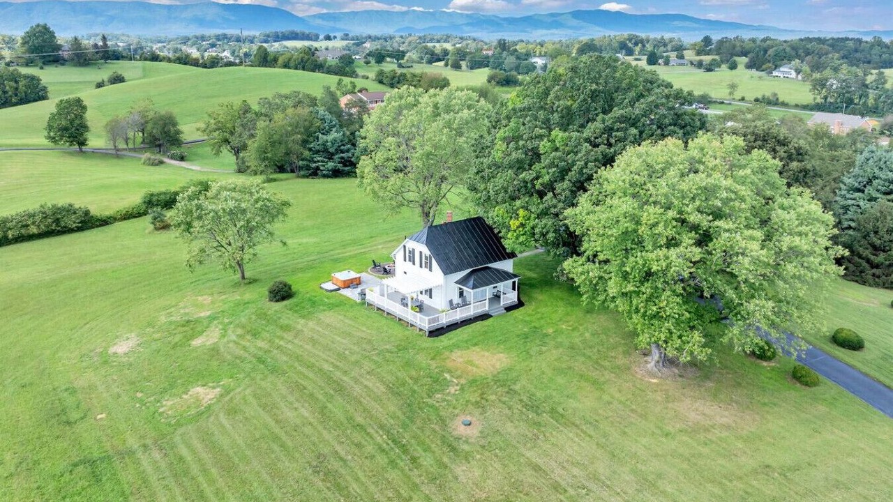 Photo of Outdoor in Troutville