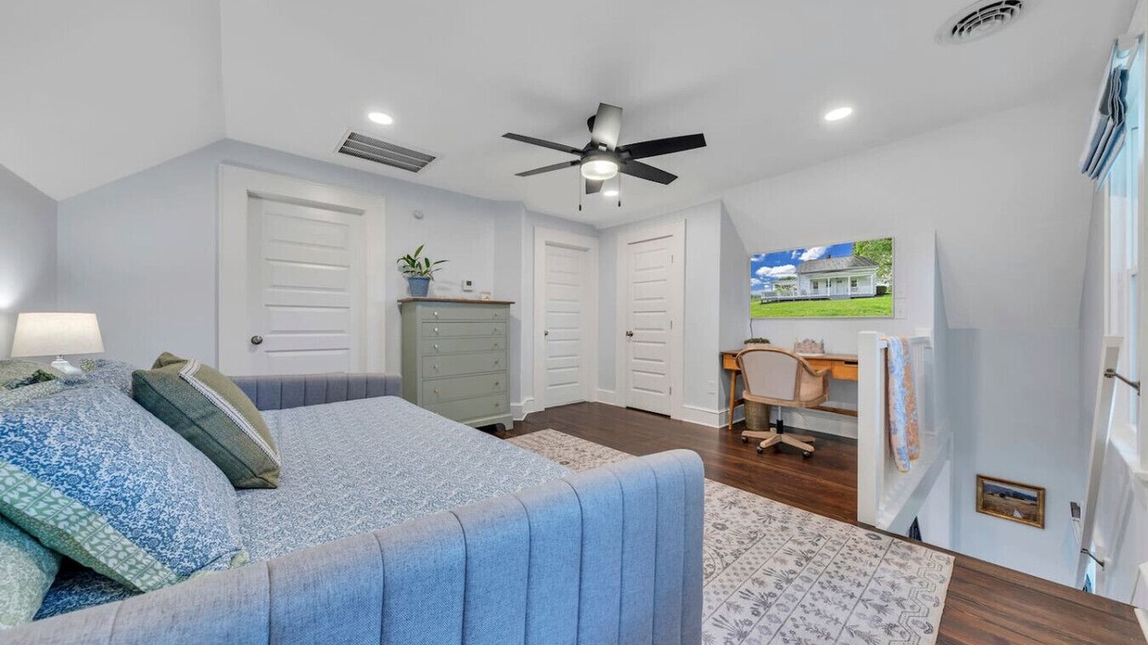 Photo of Bedroom in Troutville