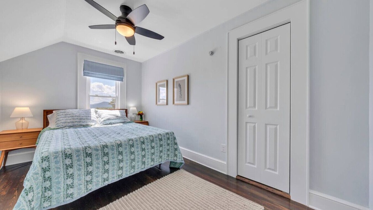 Photo of Bedroom in Troutville