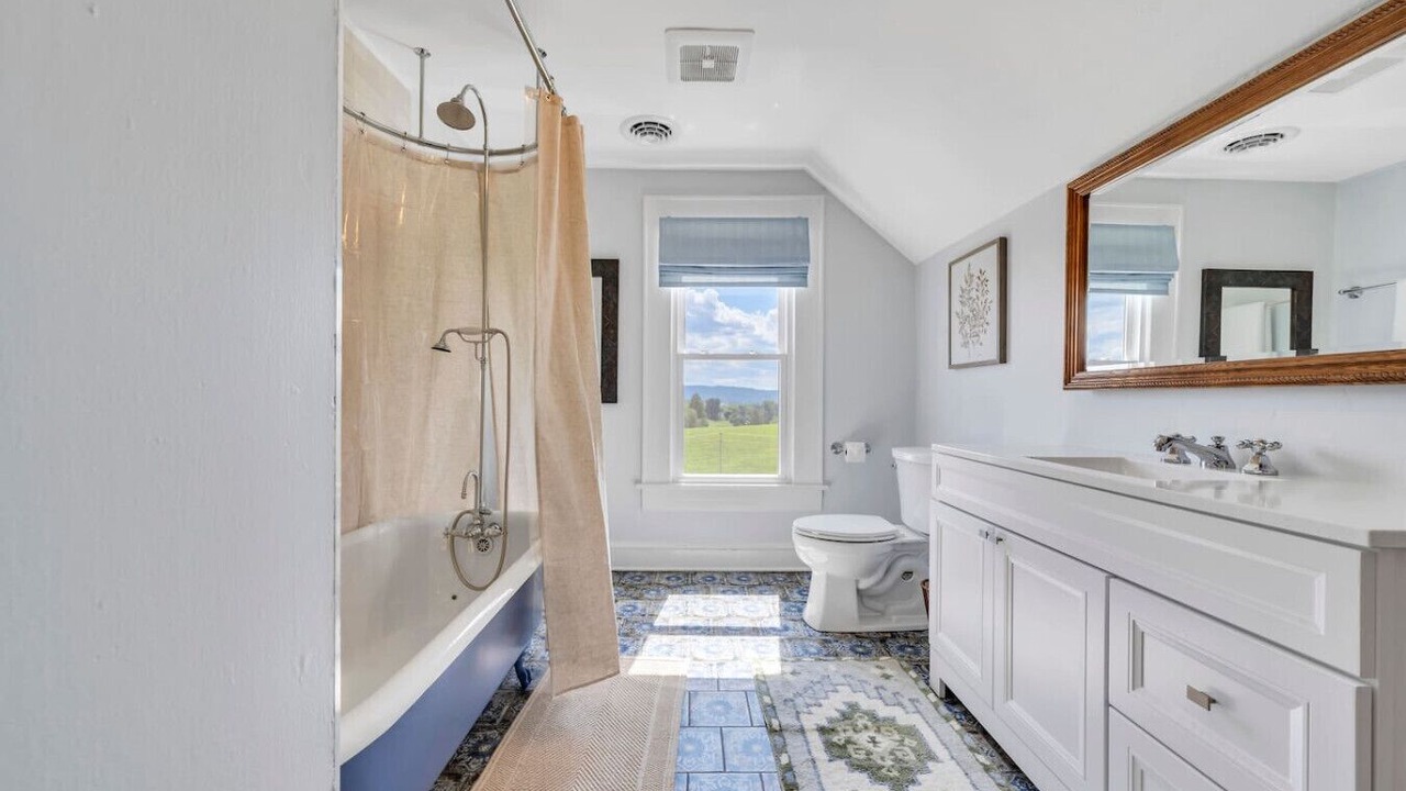 Photo of Bathroom in Troutville