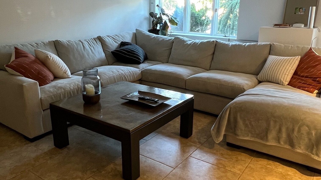Photo of Livingroom in Plainview